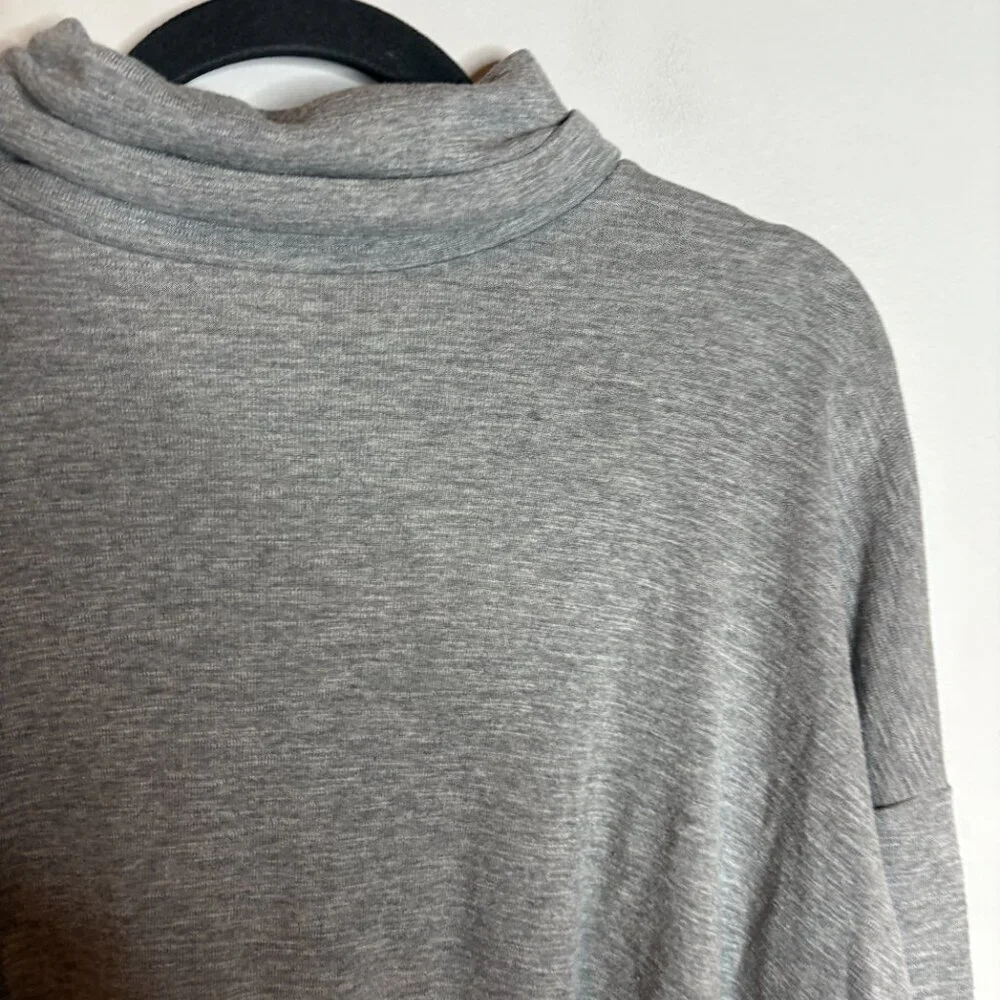 Aerie grey mock neck long sleeve trapeze top - Picture 2 of 5